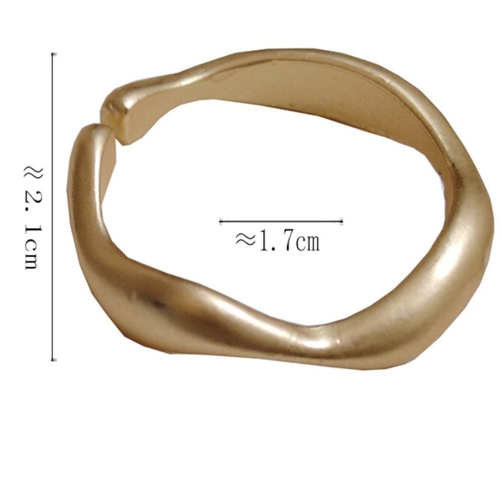 Matte Finished Golden Elegant Rings - Picture 6 of 9